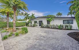 Şehir içinde müstakil ev – Fort Lauderdale, Florida, Amerika Birleşik Devletleri. $1,675,000