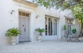 10 odalılar yazlık ev L'Isle-sur-la-Sorgue'de, Fransa. 1,072,000 €
