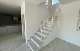 6 odalılar villa 270 m² El Pinós'da, İspanya. 611,000 €