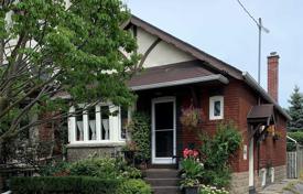 Şehir içinde müstakil ev – East York, Toronto, Ontario,  Kanada. C$1,102,000