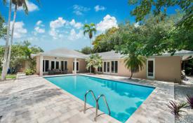 Villa – Miami, Florida, Amerika Birleşik Devletleri. 1,190,000 €