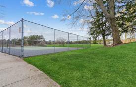 5 odalılar daire Scarborough'da, Kanada. C$766,000