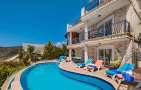 Villa – Kalkan, Antalya, Türkiye. $912,000