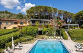 10 odalılar villa 650 m² Arezzo'da, İtalya. 1,980,000 €