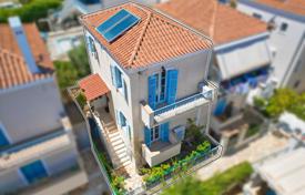 3 odalılar şehir içinde müstakil ev 95 m² Spetses'da, Yunanistan. 350,000 €