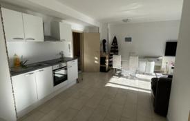 3 odalılar daire 83 m² Umag'da, Hırvatistan. 321,000 €