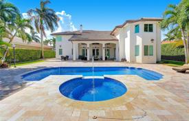 7 odalılar villa 450 m² Miami'de, Amerika Birleşik Devletleri. $1,500,000