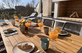 4 odalılar yazlık ev 178 m² Kras'da, Hırvatistan. 650,000 €
