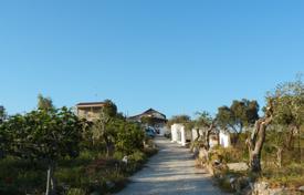 Arsa Attika'da, Yunanistan. 400,000 €