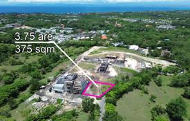 Arsa Bingin Beach'da, Endonezya. $236,000