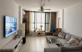3 odalılar daire 70 m² Holon'da, İsrail. $617,000