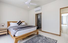 4 odalılar villa 300 m² Si Sunthon'da, Tayland. $581,000