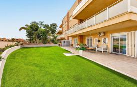 4 odalılar daire 345 m² Amarilla Golf'da, İspanya. 505,000 €