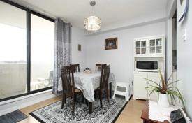 3 odalılar daire Scarborough'da, Kanada. C$756,000