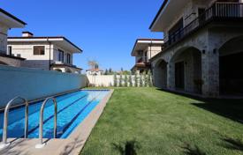 Villa – Döşemealtı, Antalya, Türkiye. $846,000