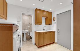3 odalılar şehir içinde müstakil ev 145 m² Miami'de, Amerika Birleşik Devletleri. $1,249,000