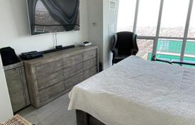 5 odalılar daire North York'da, Kanada. C$1,160,000