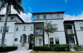 2 odalılar kondominyumda daireler 112 m² Miramar (USA)'da, Amerika Birleşik Devletleri. $380,000
