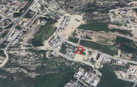 Arsa Baf'ta, Kıbrıs. 300,000 €