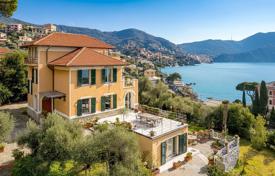 19 odalılar villa Recco'da, İtalya. Price on request