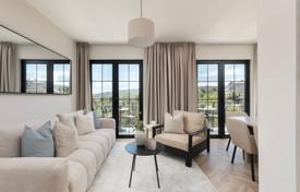 4 odalılar villa 211 m² Tivat city'da, Karadağ. 945,000 €