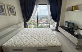 2 odalılar kondominyumda daireler Khlong Toei'de, Tayland. $398,000