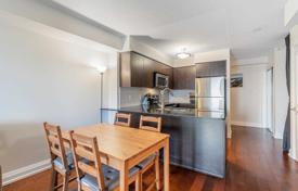 6 odalılar daire North York'da, Kanada. C$778,000