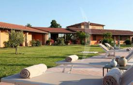 12 odalılar villa 800 m² Scarlino'da, İtalya. 1,300,000 €