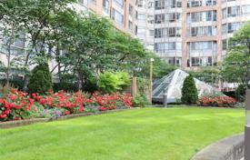 3 odalılar daire Bay Street'da, Kanada. C$893,000