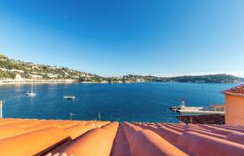 3 odalılar çatı dairesi 100 m² Villefranche-sur-Mer'de, Fransa. 695,000 €