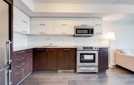 1 odalılar daire Yonge Street'da, Kanada. C$935,000