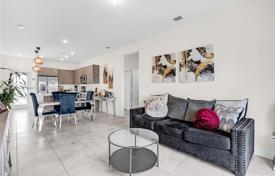 3 odalılar kondominyumda daireler 105 m² Doral'da, Amerika Birleşik Devletleri. $520,000