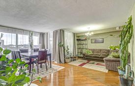 5 odalılar daire Etobicoke'de, Kanada. C$815,000