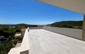 3 odalılar daire 110 m² Sibenik-Knin'da, Hırvatistan. 288,000 €