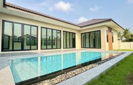3 odalılar villa 200 m² Pattaya'da, Tayland. $314,000