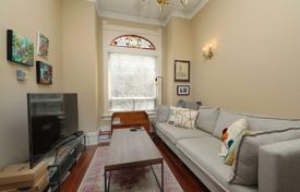 12 odalılar konak Old Toronto'da, Kanada. C$2,515,000