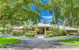 Villa – Coral Gables, Florida, Amerika Birleşik Devletleri. 1,741,000 €