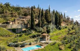 Arsa Loro Ciuffenna'da, İtalya. 1,400,000 €