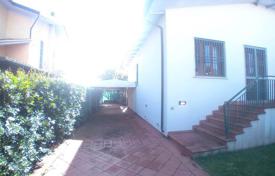 6 odalılar villa 200 m² Pietrasanta'da, İtalya. 980,000 €