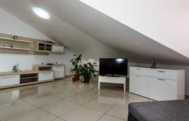 3 odalılar daire 95 m² Vrbnik'da, Hırvatistan. 296,000 €