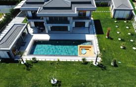 7 odalılar villa 650 m² Büyükçekmece'de, Türkiye. $1,750,000