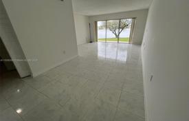 1 odalılar kondominyumda daireler 107 m² Miami'de, Amerika Birleşik Devletleri. $285,000