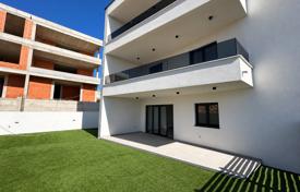 4 odalılar daire 171 m² Vodice'de, Hırvatistan. 395,000 €