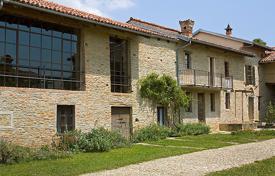 Yazlık ev – Alba, Piedmont, İtalya. 3,030 € haftalık