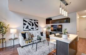 2 odalılar daire Etobicoke'de, Kanada. C$761,000