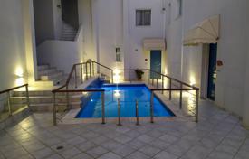 4 odalılar konak 215 m² Attika'da, Yunanistan. 300,000 €