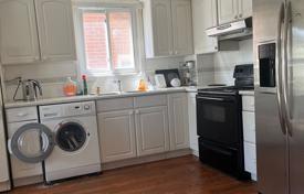 11 odalılar konak North York'da, Kanada. C$1,786,000