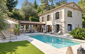 7 odalılar villa Mougins'de, Fransa. 2,900,000 €