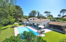 Villa – Mougins, Cote d'Azur (Fransız Rivierası), Fransa. 1,990,000 €