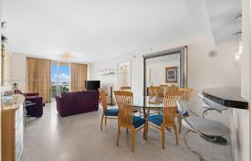 1 odalılar kondominyumda daireler 117 m² Surfside'de, Amerika Birleşik Devletleri. $949,000